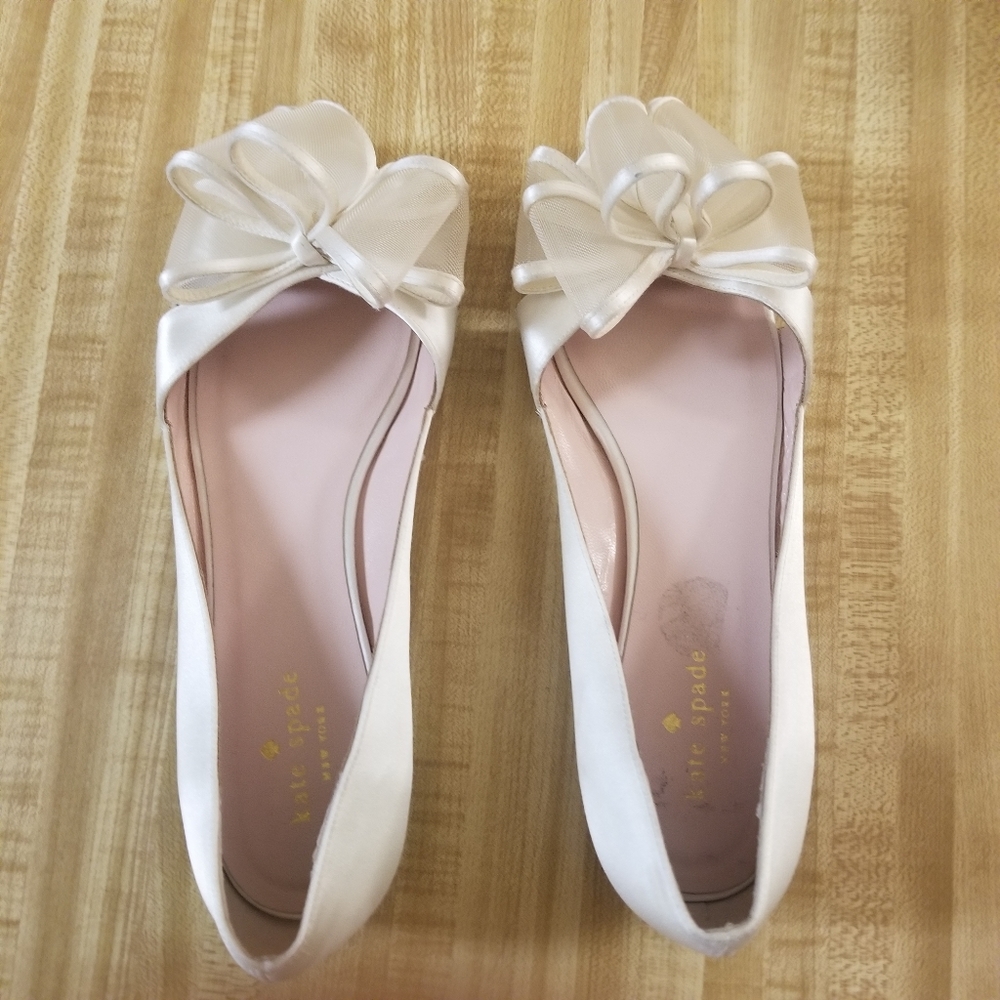 NWOT Kate Spade White Open-Toed Bow Flats